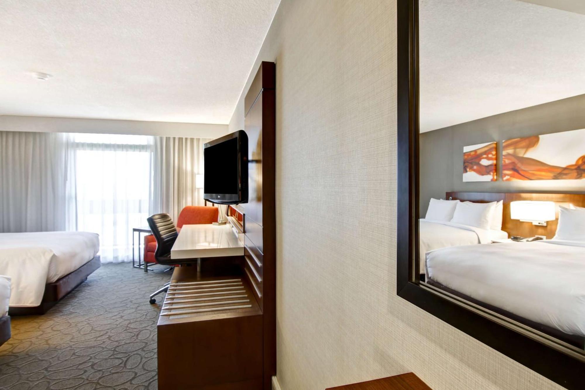 Hilton Mississauga/Meadowvale Hotel Buitenkant foto